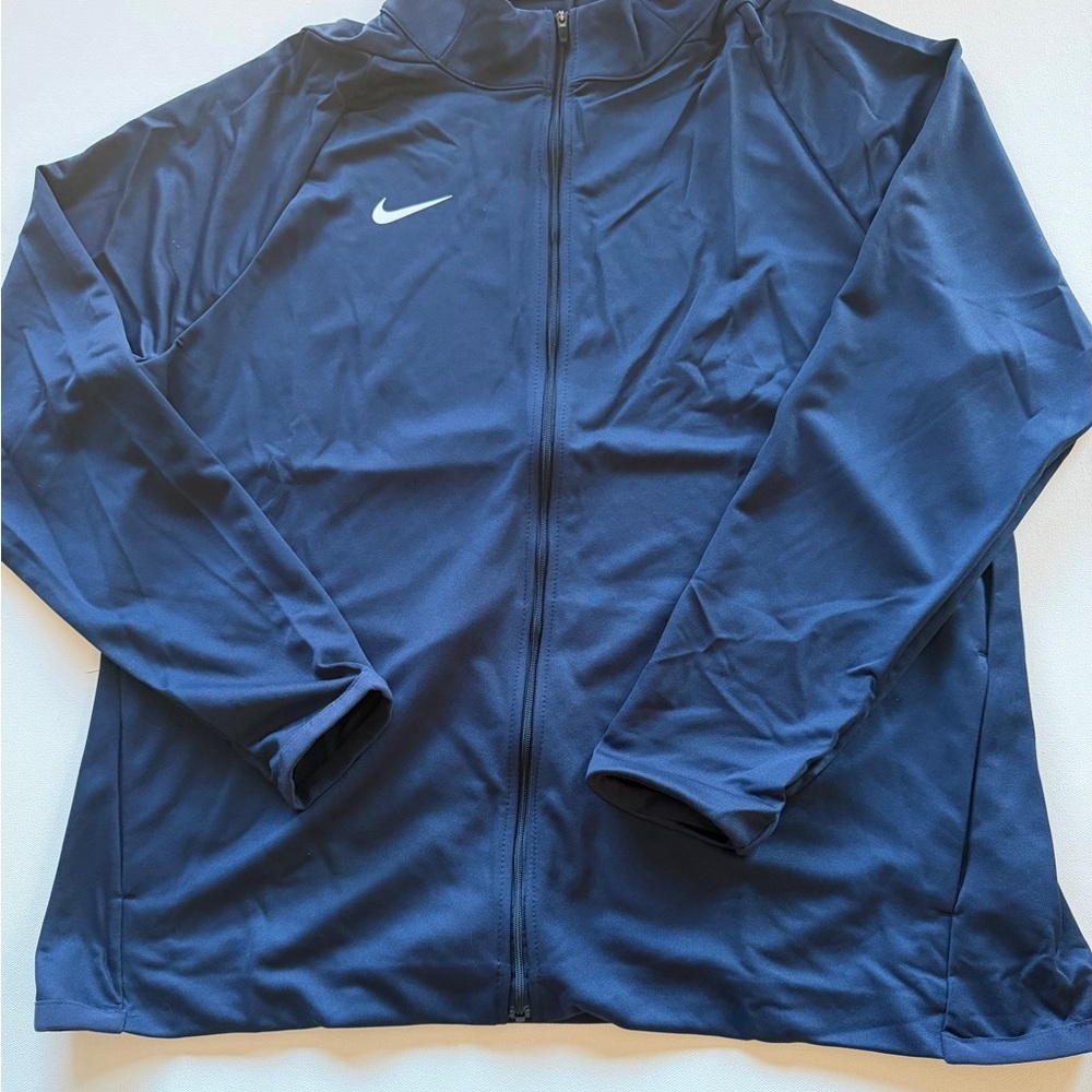 NWT Nike Team Issued Womens Long Sleeve Full Zip Jacket Black CI6432-421 - Picture 2 of 5